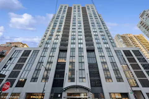 435 W Erie St #1902, Chicago, IL 60654