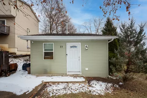 77 S Maple Ave, Fox Lake, IL 60020