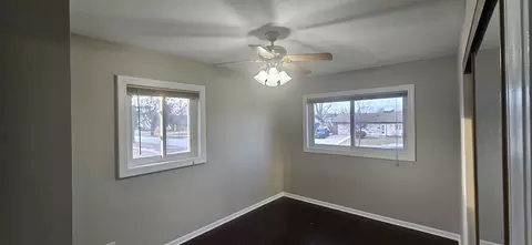 Bedroom - 455 Alcoa Ln, Hoffman Estates, IL 60169 photo 2 of 3