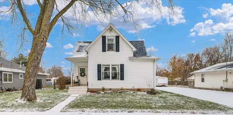 502 E Newkirk, Tuscola, IL 61953