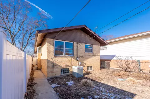 Exterior - 11647 S May St, Chicago, IL 60643 photo 2 of 3