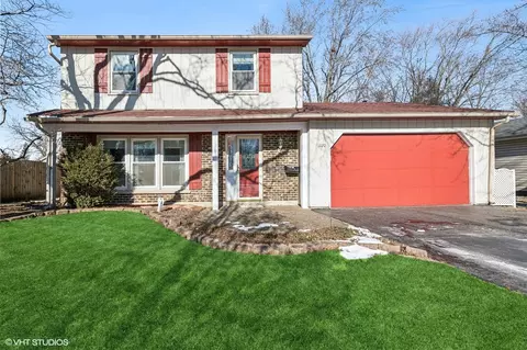 1020 Kingwood Ln, Lake Zurich, IL 60047
