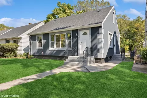 Exterior - 14537 Clinton St, Harvey, IL 60426 photo 3 of 4