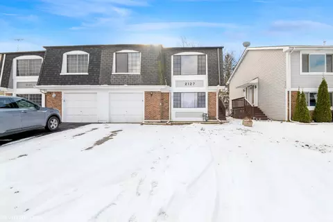 2127 Leeward Ln, Hanover Park, IL 60133