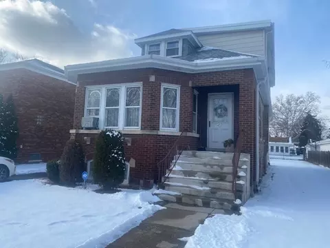 1450 Suffolk Ave, Westchester, IL 60154