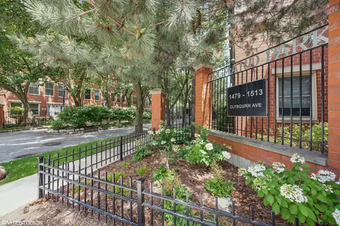 1495 N Clybourn Ave #A, Chicago, IL 60610