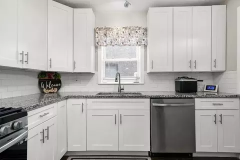 161 E 119th St, Chicago, IL 60628 photo 9