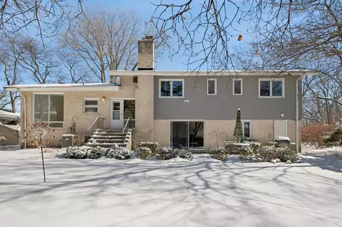 1016 Cherry Tree Ln, Glencoe, IL 60022 photo 23