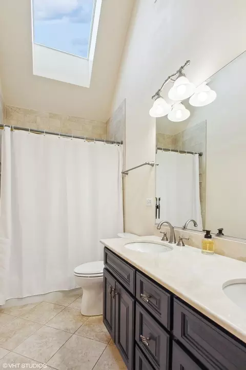 127 E Oneida Ave, Elmhurst, IL 60126 photo 24