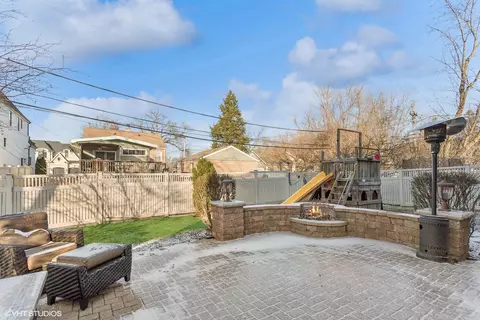 127 E Oneida Ave, Elmhurst, IL 60126 photo 33