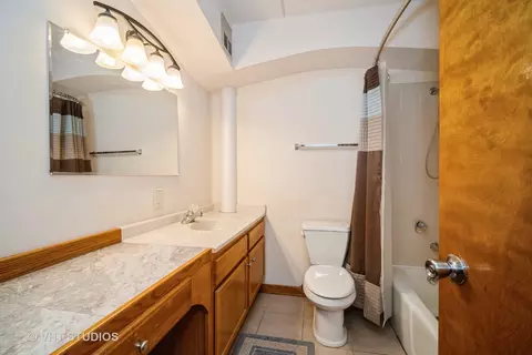580 Fairway View Dr #2B, Wheeling, IL 60090 photo 8