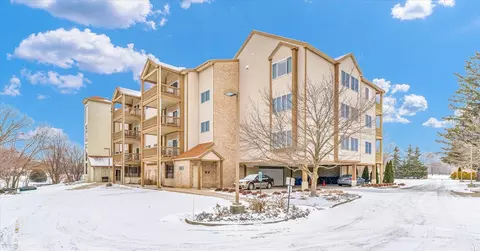 3801 Clubhouse Dr #300, Champaign, IL 61822
