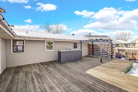 Exterior - 1122 Pheasant Dr, Bradley, IL 60915 photo 4 of 6