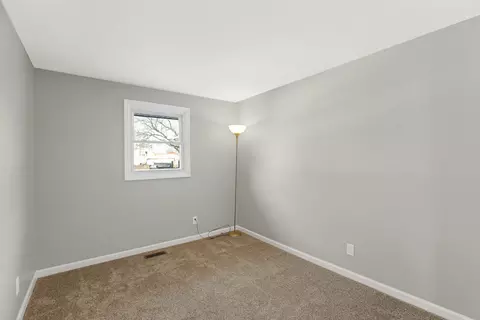 Bedroom - 1122 Pheasant Dr, Bradley, IL 60915 photo 2 of 3
