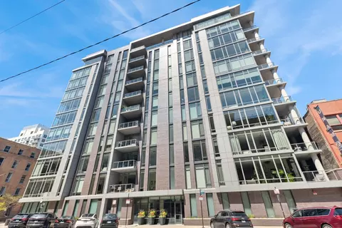 360 W Erie St #5B, Chicago, IL 60654
