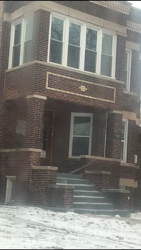 7421 S Indiana Ave, Chicago, IL 60619
