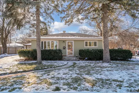 2940 Behrns Dr, Melrose Park, IL 60164