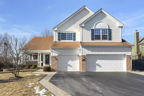 722 Ravinia Dr, Gurnee, IL 60031