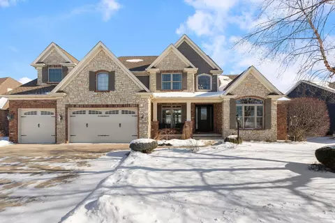 1612 Sandcherry Ct, Champaign, IL 61822