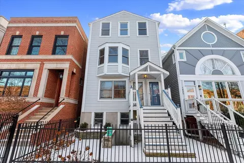 1435 W Wrightwood Ave, Chicago, IL 60614