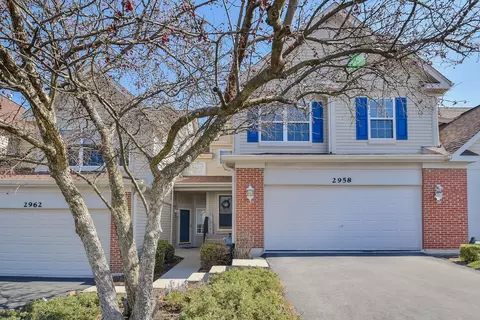 2958 Renard Ln, Saint Charles, IL 60175