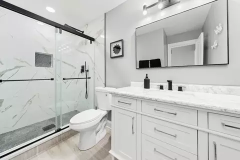 Bath - 110 Sky View Ln, Beecher, IL 60401 photo 1 of 8