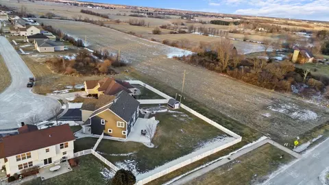 View/Area - 110 Sky View Ln, Beecher, IL 60401 photo 2 of 5
