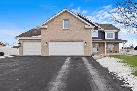 Exterior - 110 Sky View Ln, Beecher, IL 60401 photo 7 of 7