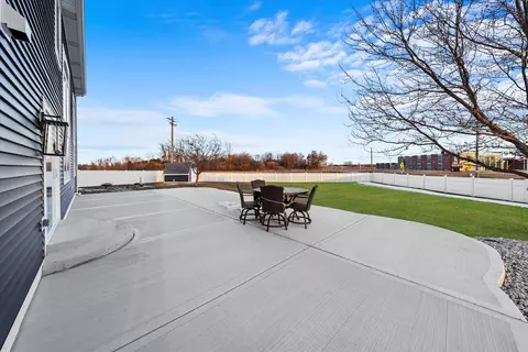 Exterior - 110 Sky View Ln, Beecher, IL 60401 photo 4 of 7