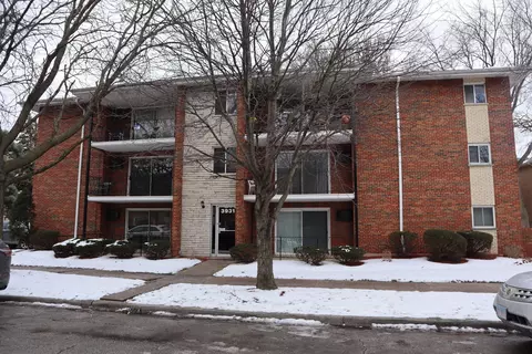 3931 W 104th St #2B, Chicago, IL 60655