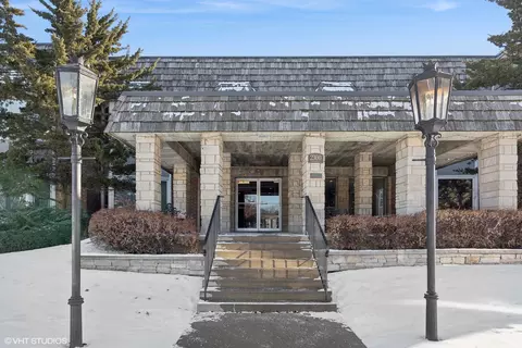 2300 Windsor Mall #1E, Park Ridge, IL 60068