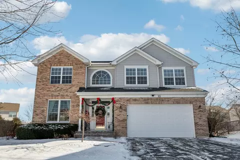 33 Preserve Ct, Lindenhurst, IL 60046