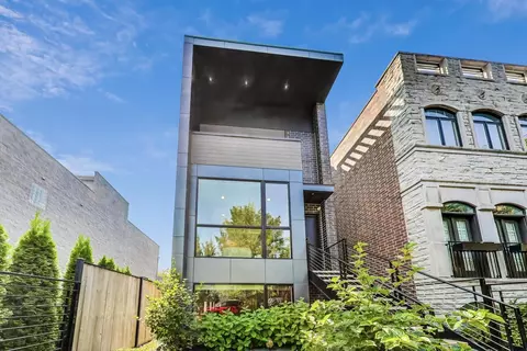 2055 W Erie St, Chicago, IL 60612
