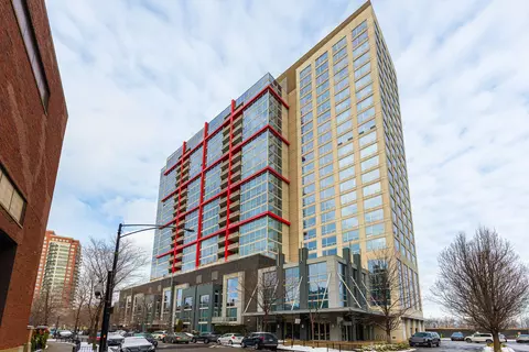 1841 S Calumet Ave #2204, Chicago, IL 60616