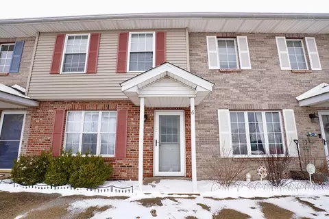 29 Fetzer Ct #6, Bloomington, IL 61704