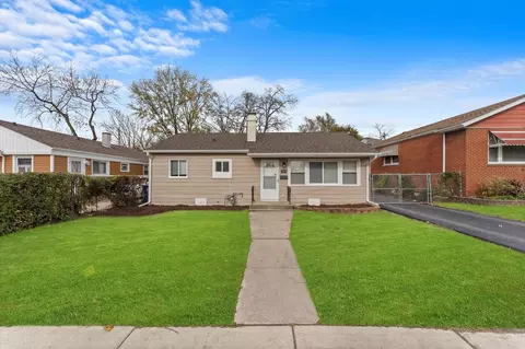 385 W 14th Pl, Chicago Heights, IL 60411