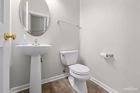 Bath - 157 River Walk Ct, Elgin, IL 60120 photo 1 of 3