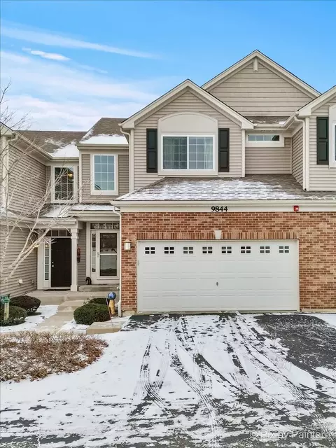 9844 Cummings St #9844, Huntley, IL 60142