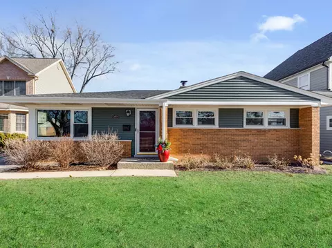 509 N Russel St, Mount Prospect, IL 60056