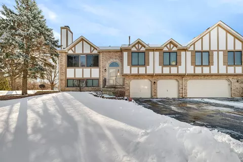 2316 Olde Mill Rd #7-2, Plainfield, IL 60586