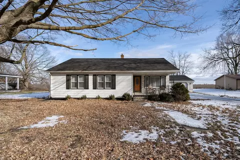 114 S Eastern Ave, Minier, IL 61759