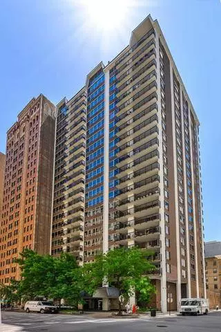 201 E Chestnut St #19D, Chicago, IL 60611