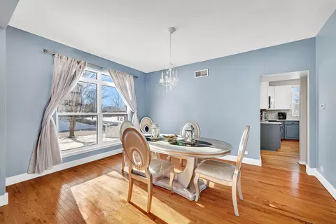 Dining - 211 River Ct, Minooka, IL 60447 photo 1 of 3