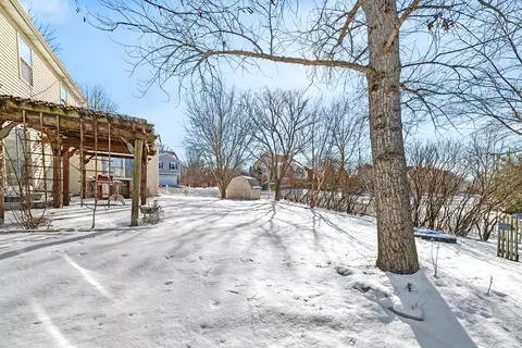 Exterior - 211 River Ct, Minooka, IL 60447 photo 5 of 9
