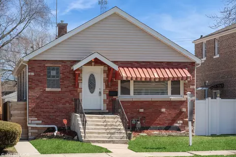 3317 S 56th Ct, Cicero, IL 60804
