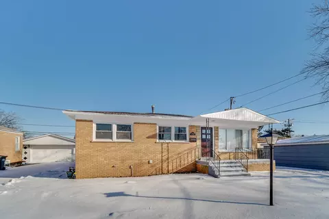3145 Euclid Dr, South Chicago Heights, IL 60411