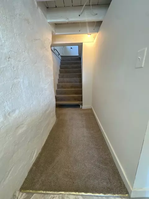 Entry Way - 621 S Dixon Ave, Dixon, IL 61021 photo 1 of 1
