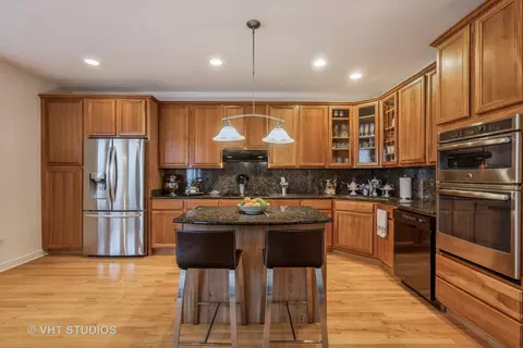 Kitchen - 683 Central Ave, Deerfield, IL 60015 photo 1 of 1