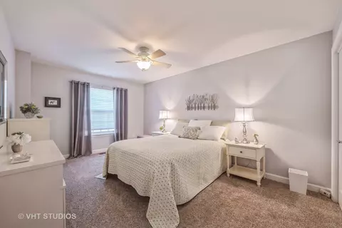 Bedroom - 683 Central Ave, Deerfield, IL 60015 photo 1 of 4
