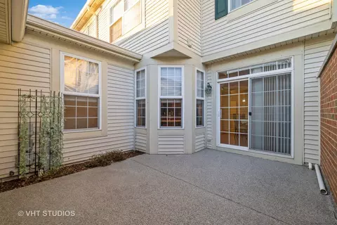 Exterior - 683 Central Ave, Deerfield, IL 60015 photo 3 of 7